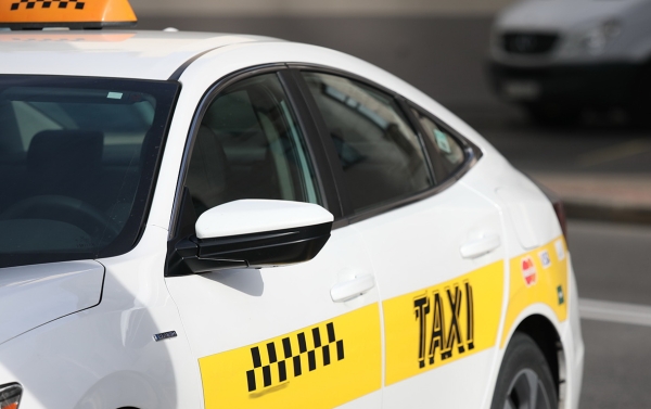 safe airport taxi kerala