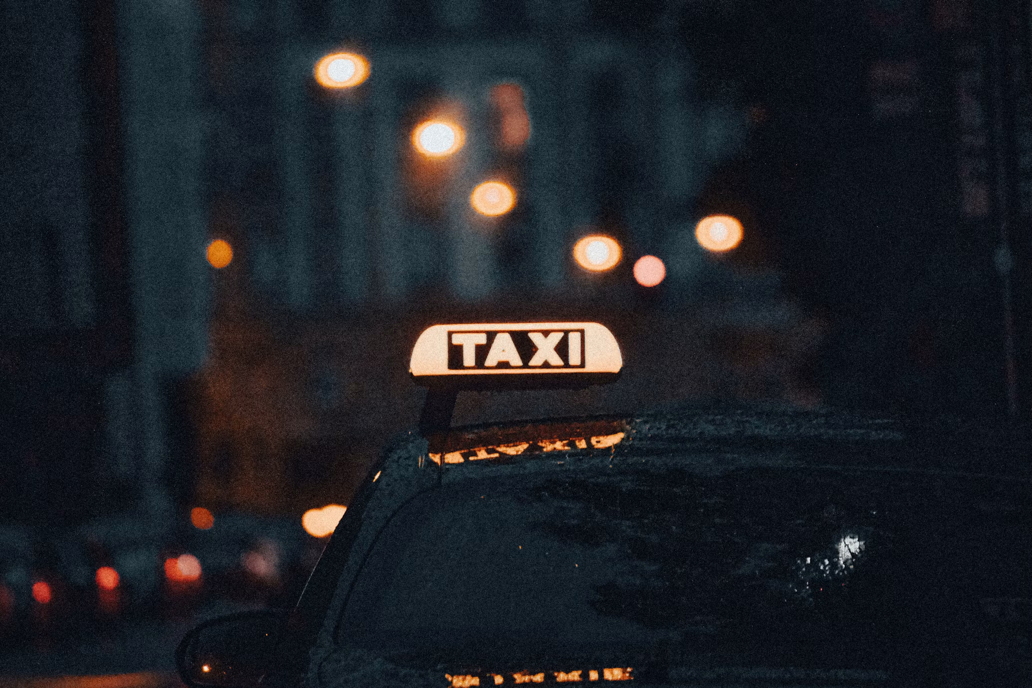 How Much Does a Taxi Cost in Kerala in 2026? - KeraCabs Kerala taxi guide