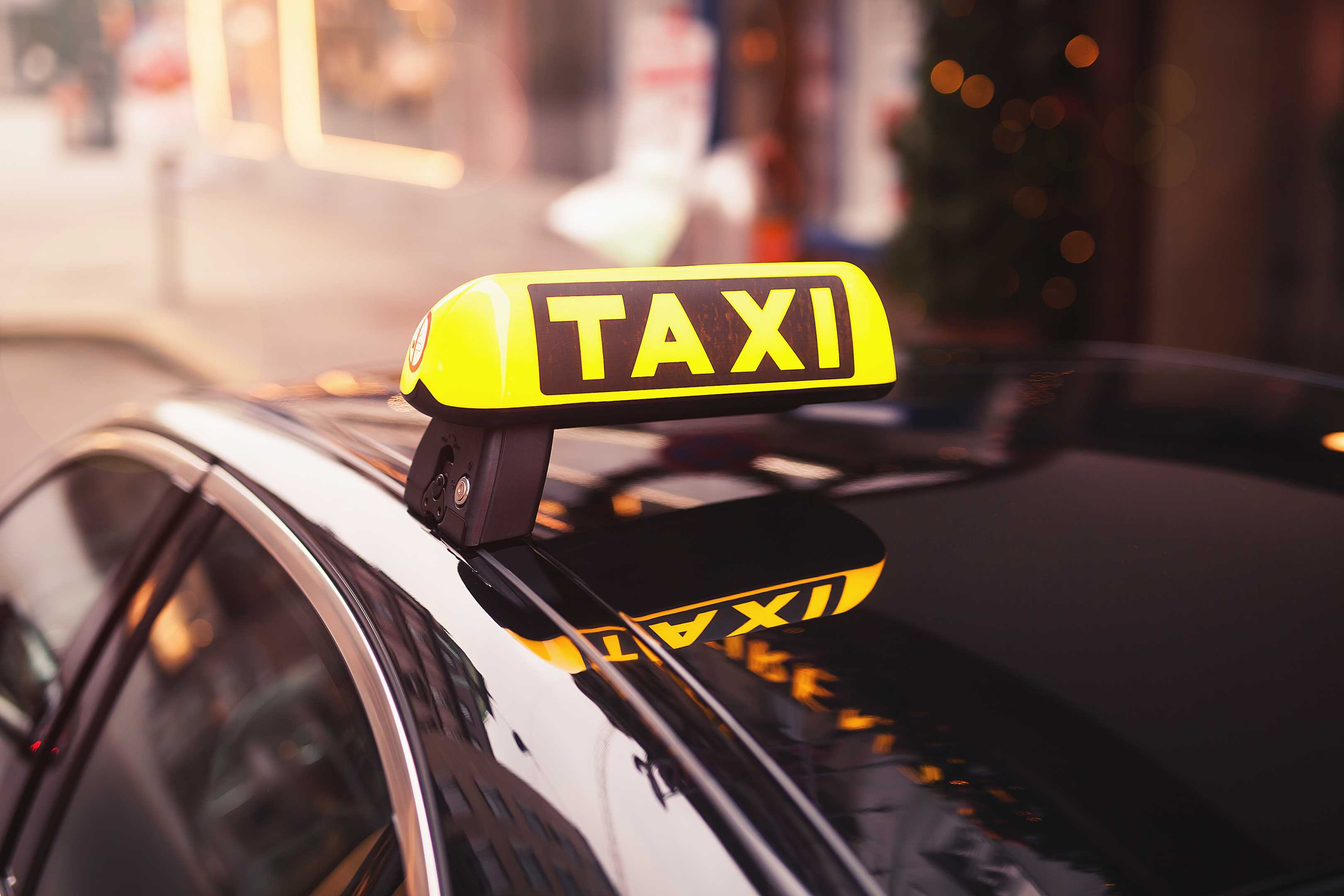 Need a Taxi in Kerala Today? How to Check Availability and Book Fast - KeraCabs Kerala taxi guide